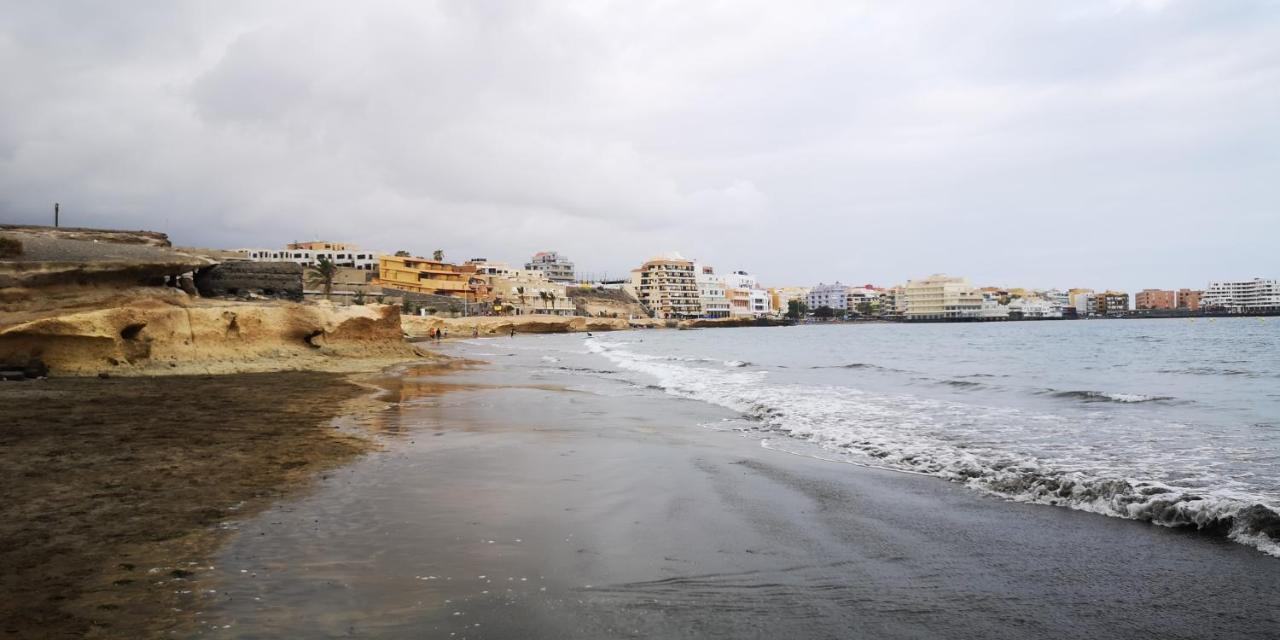 ארונה Sunny Apt With Terrace Coastal Area South Arona מראה חיצוני תמונה
