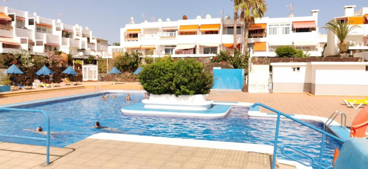 ארונה Sunny Apt With Terrace Coastal Area South Arona מראה חיצוני תמונה
