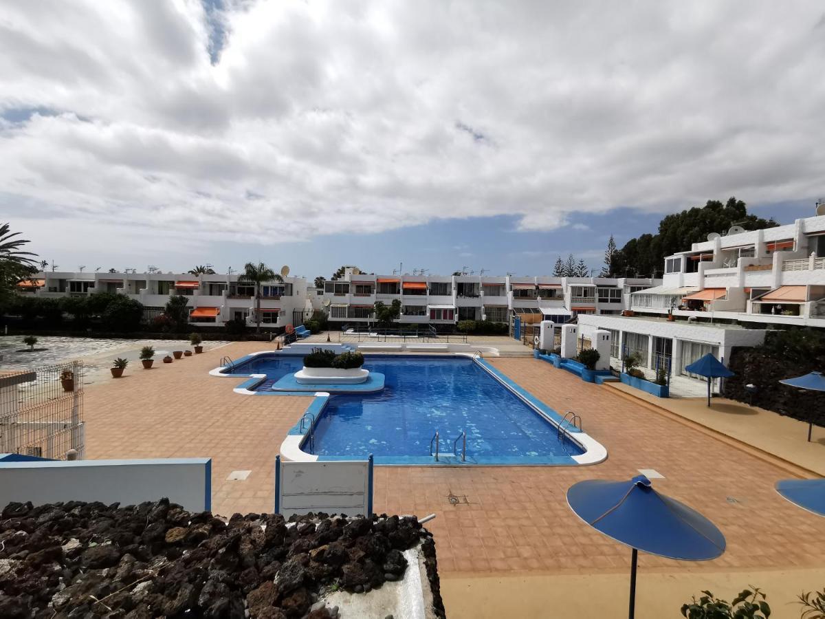 ארונה Sunny Apt With Terrace Coastal Area South Arona מראה חיצוני תמונה