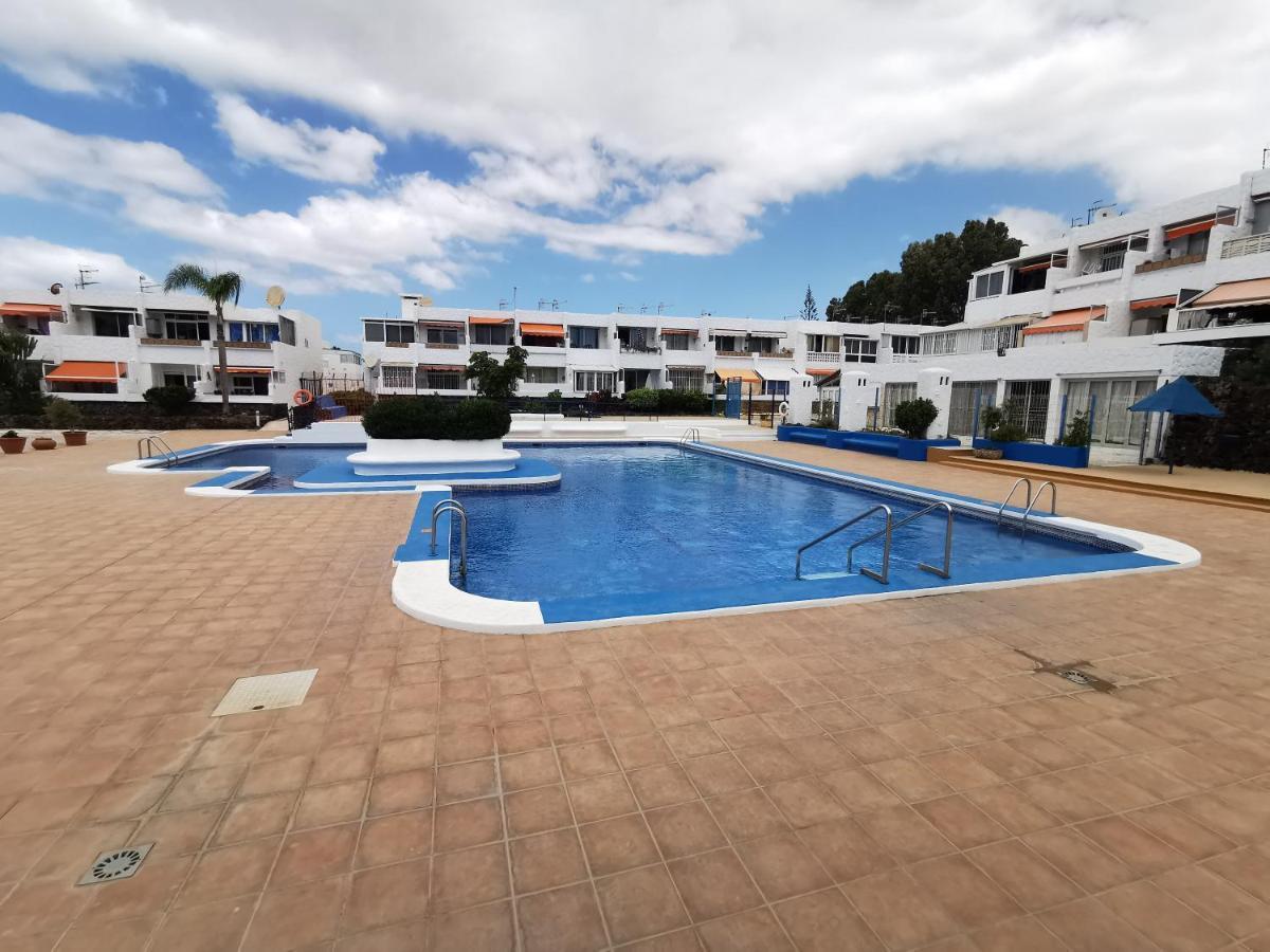 ארונה Sunny Apt With Terrace Coastal Area South Arona מראה חיצוני תמונה