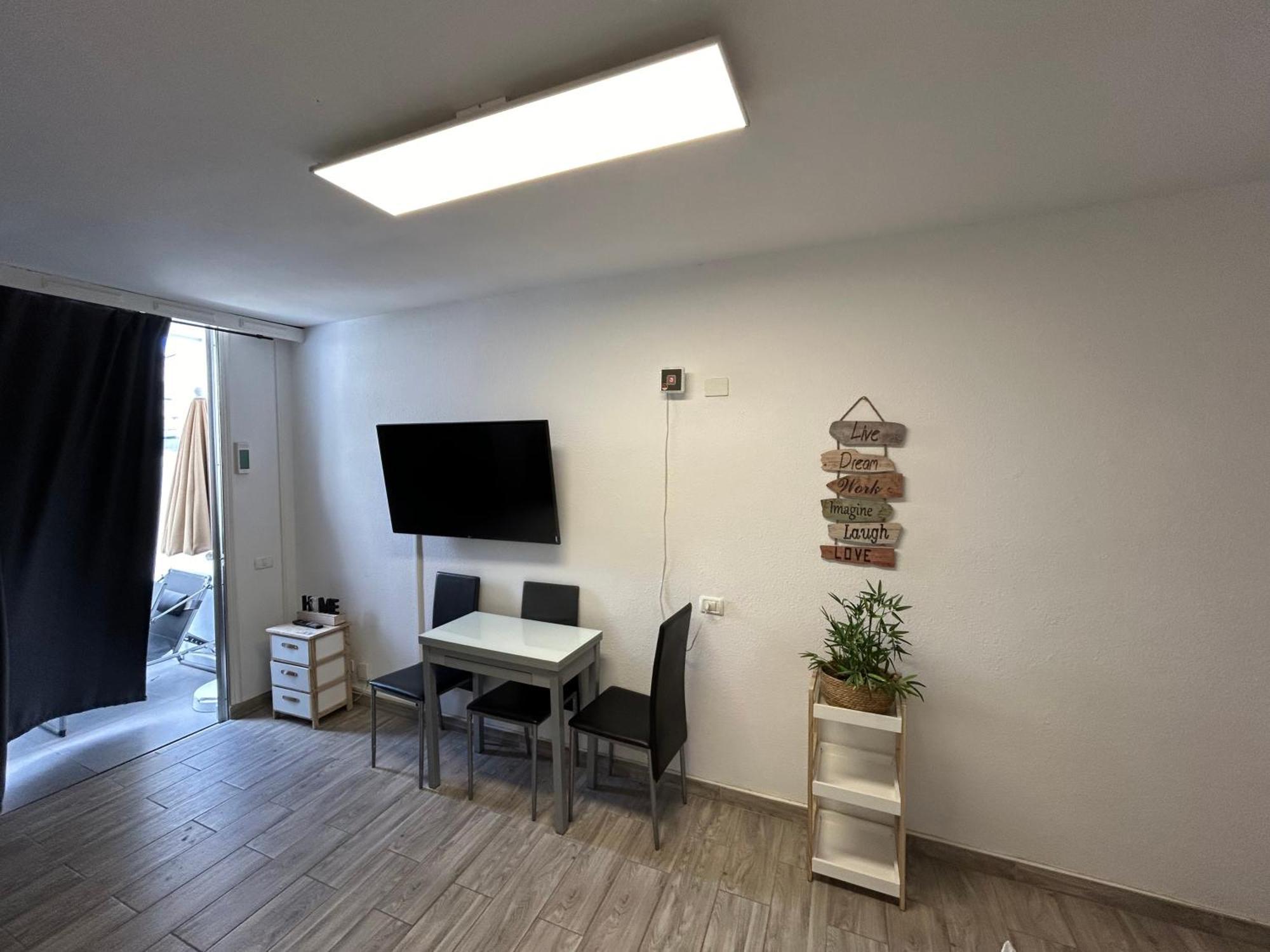 ארונה Sunny Apt With Terrace Coastal Area South Arona מראה חיצוני תמונה