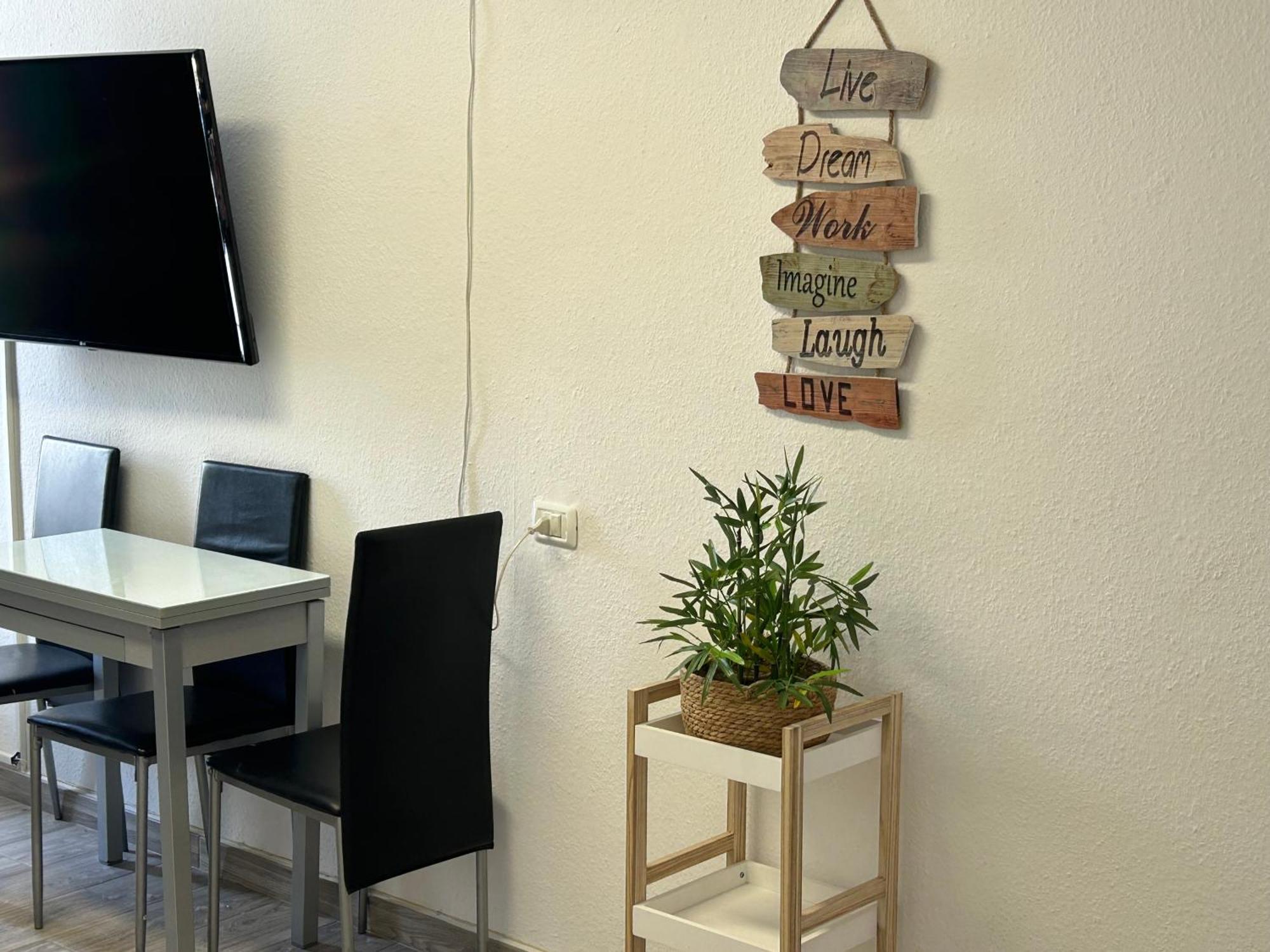 ארונה Sunny Apt With Terrace Coastal Area South Arona מראה חיצוני תמונה