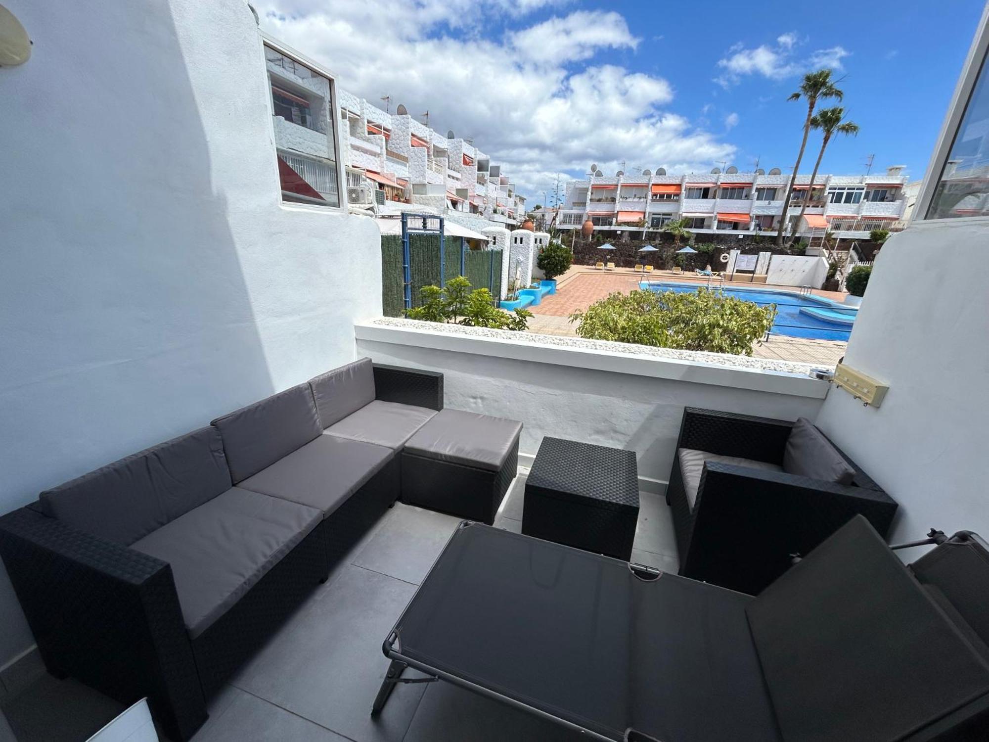 ארונה Sunny Apt With Terrace Coastal Area South Arona מראה חיצוני תמונה